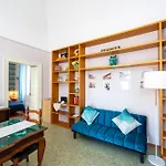 Amalpha Domus 100 Sqm Apt With Ac Wifi And Balcony