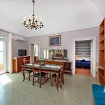 Amalpha Domus 100 Sqm Apt With Ac Wifi And Balcony